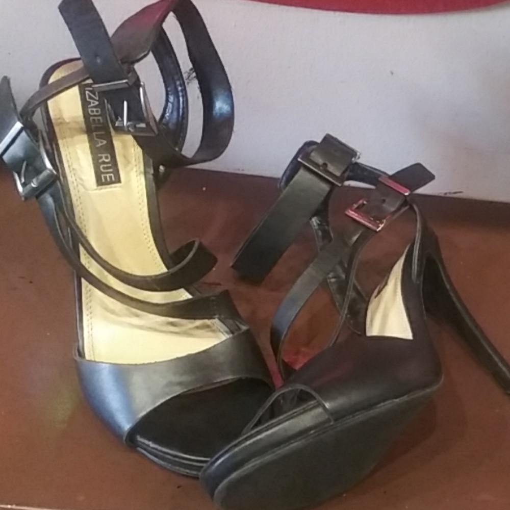 IZABELLA RUE HEELS - Picture 2 of 8